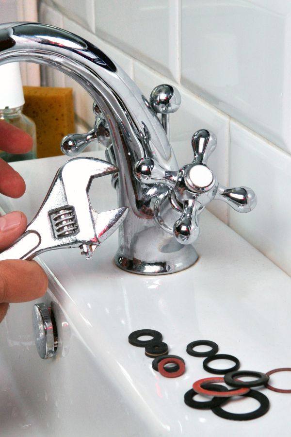 Abflussheld Düsseldorf - Rohrreinigung - Abflussreinigung - Kanalreinigung - Abfluss verstopft - Kanal verstopft - WC verstopft